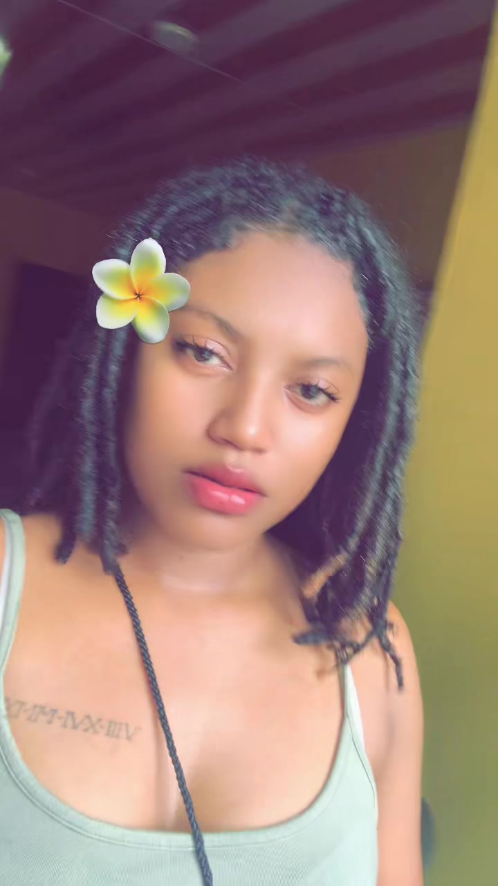 @🤍Holly🤍