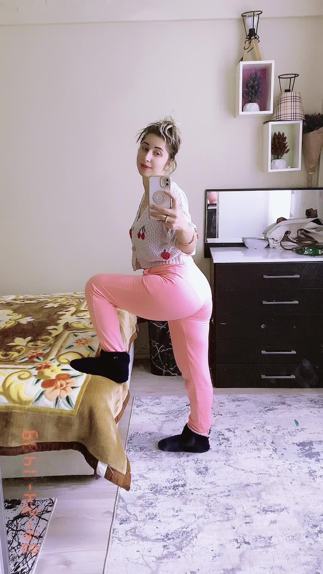 @ELİF AKYÜZ ✅