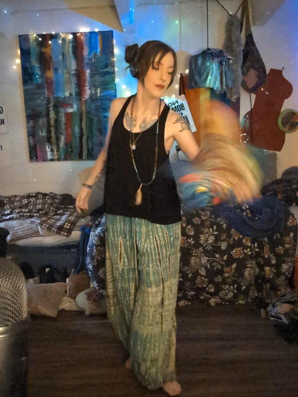 @🎶🦢Radical Hippy🦢🎶