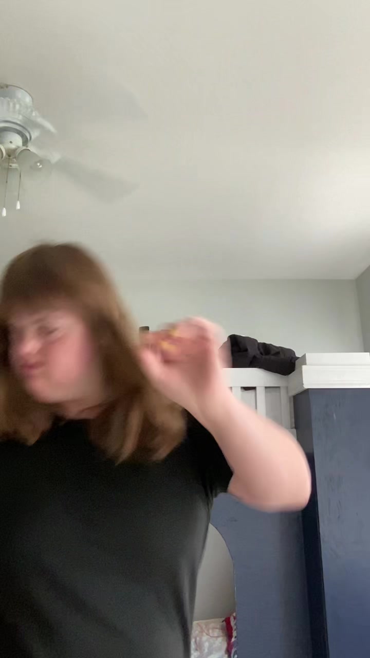 @hollywoodhailey