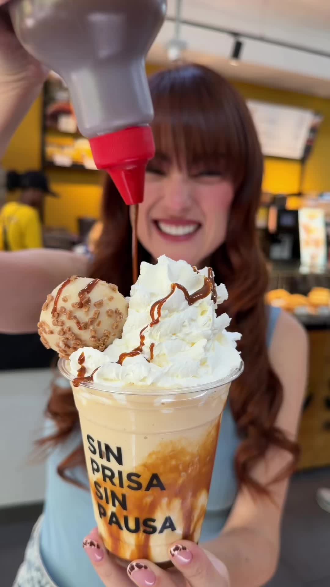 @LolaCarolaFood