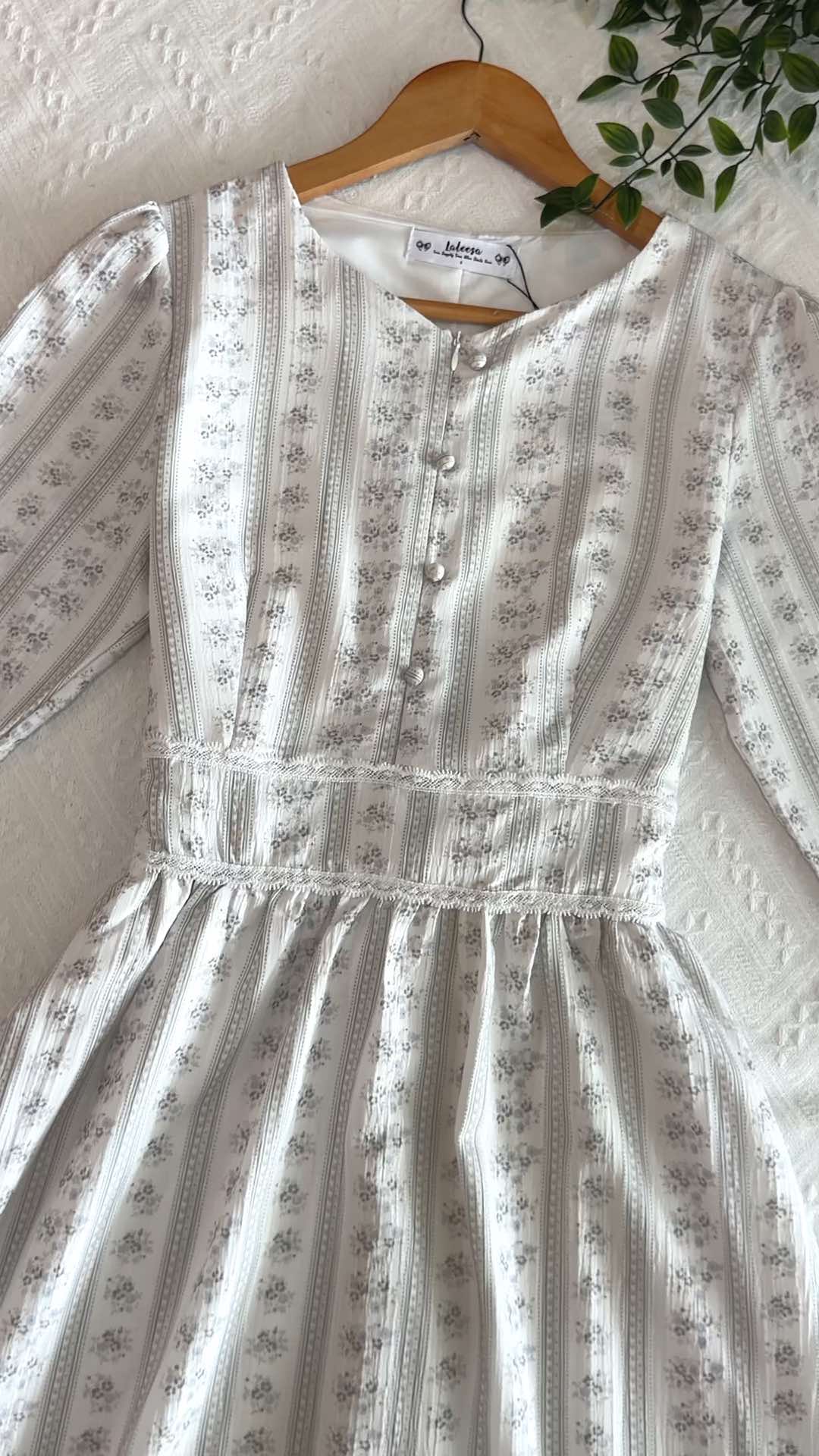 @Laleesa