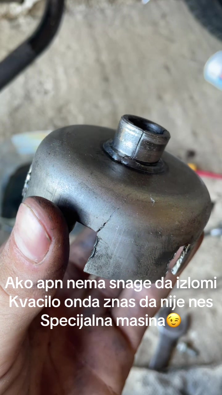 @vujkovv_08