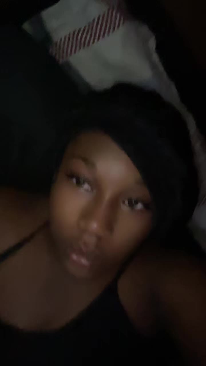 @😌
