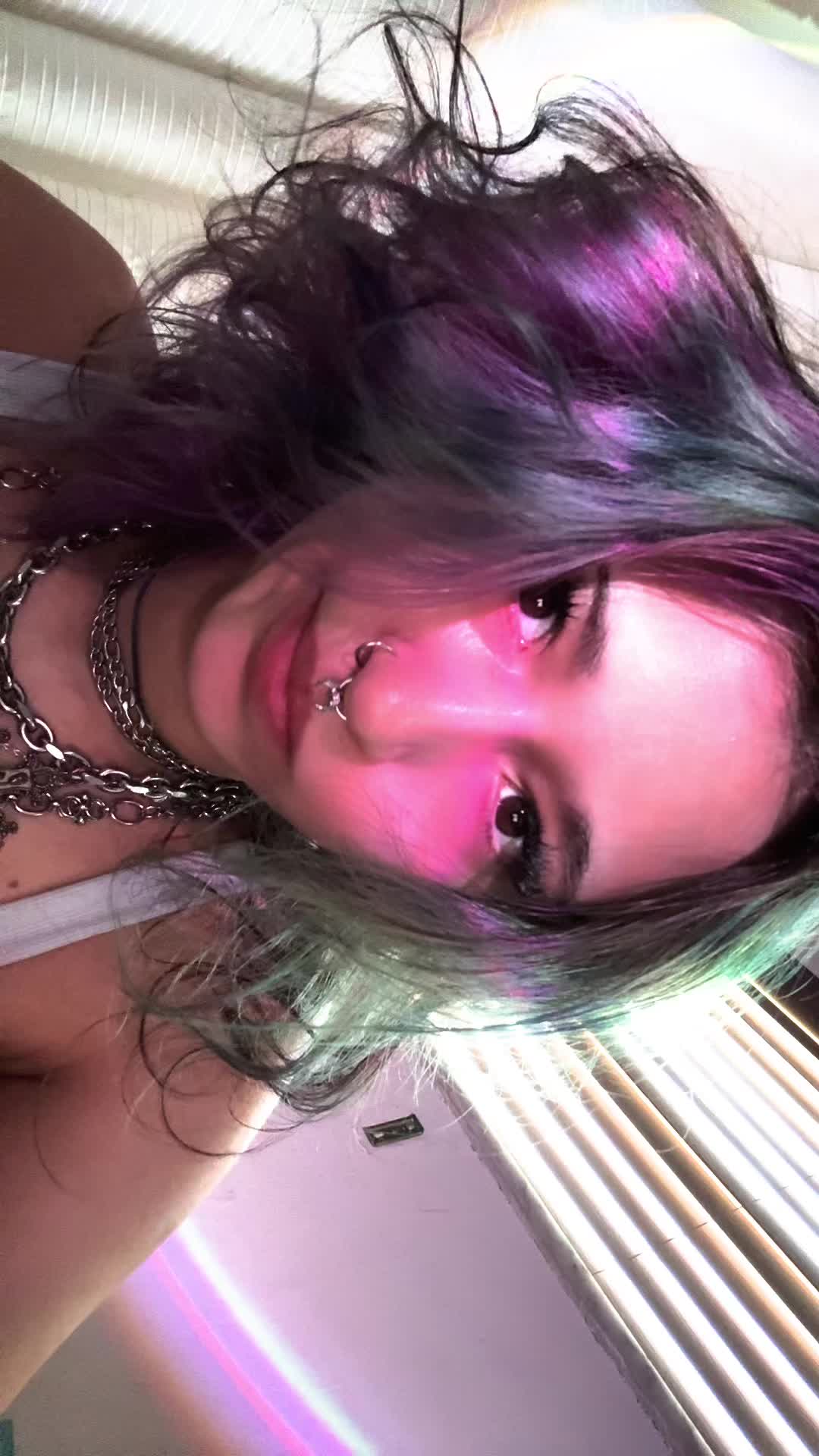 @strawberrii<3