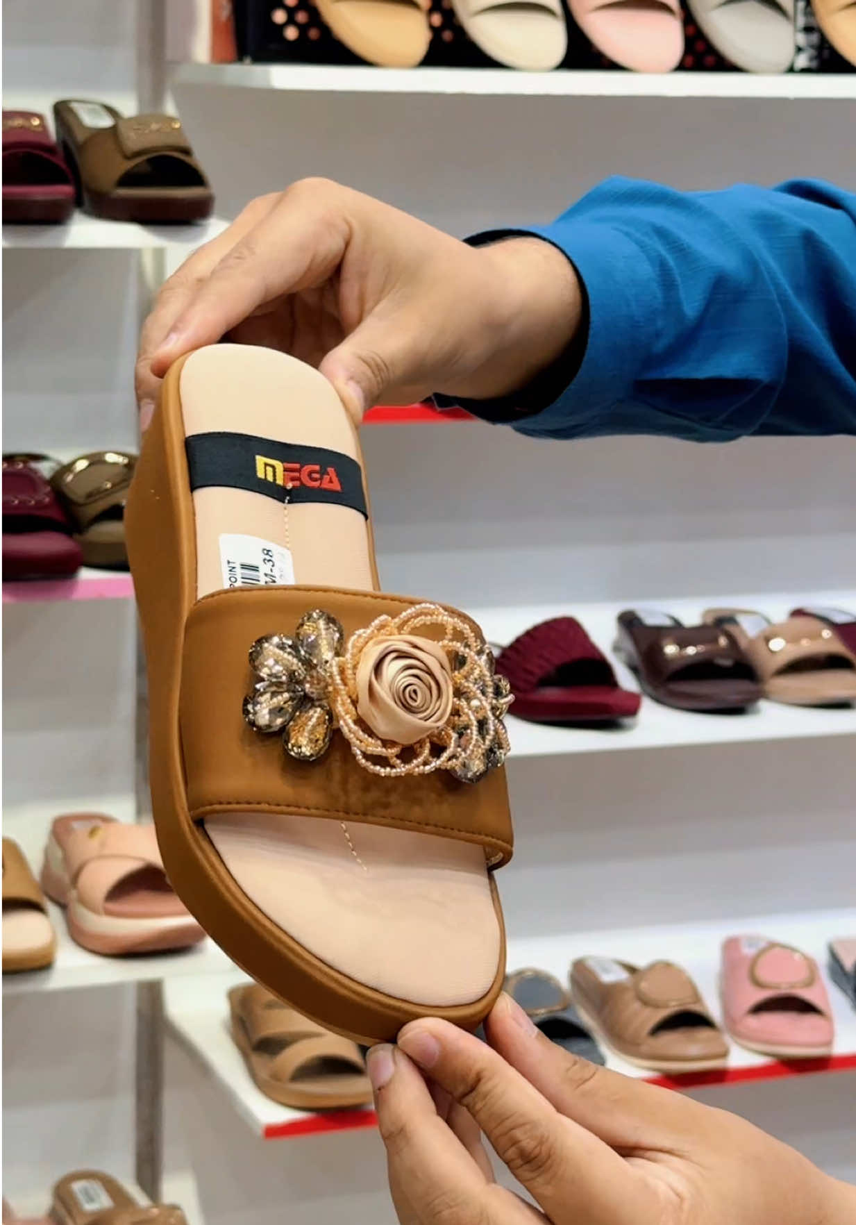 @Mega Shoes point Chakwal