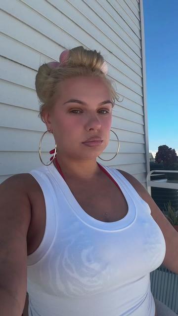 @Girl Next Door