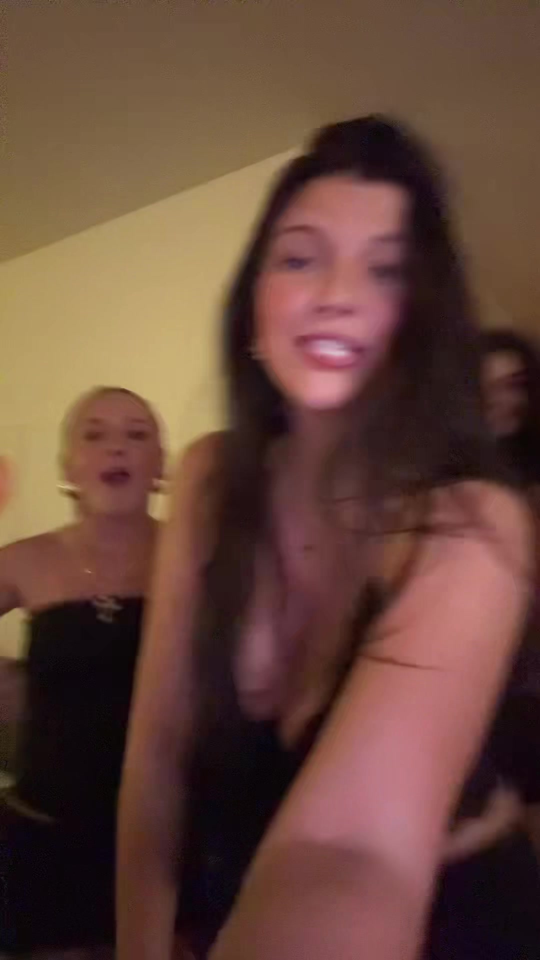 @ay vu uh