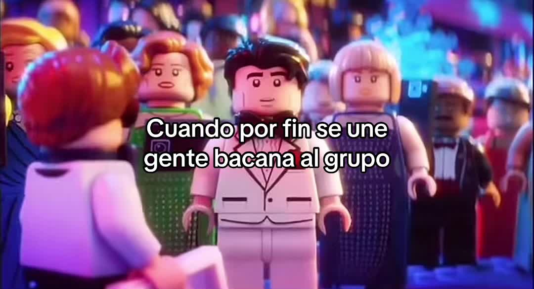 @Los opinologos