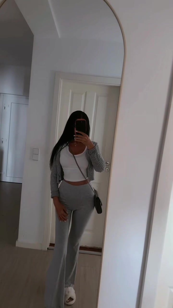 @Taja🦋