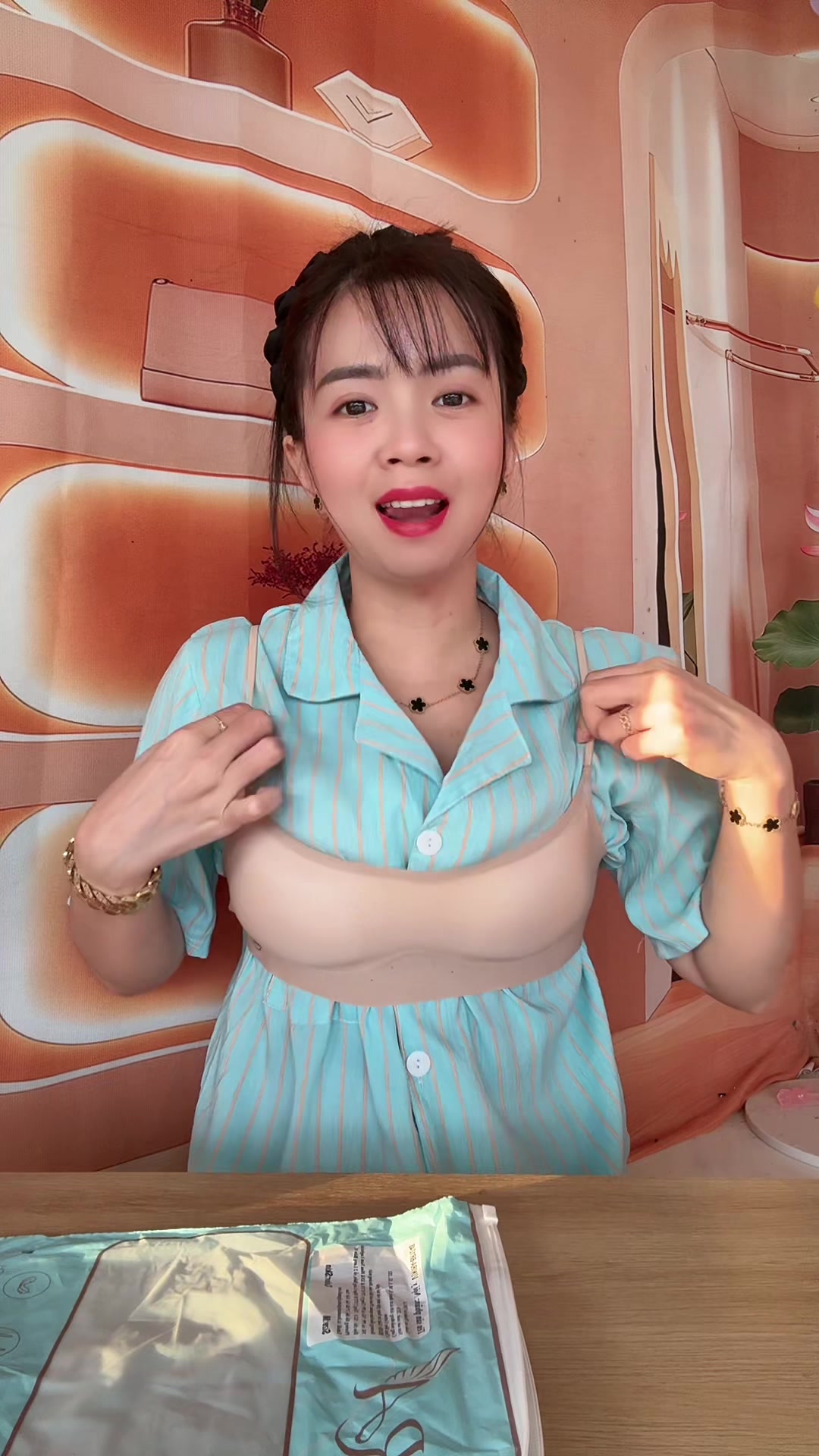 @Em Cẩm Nè