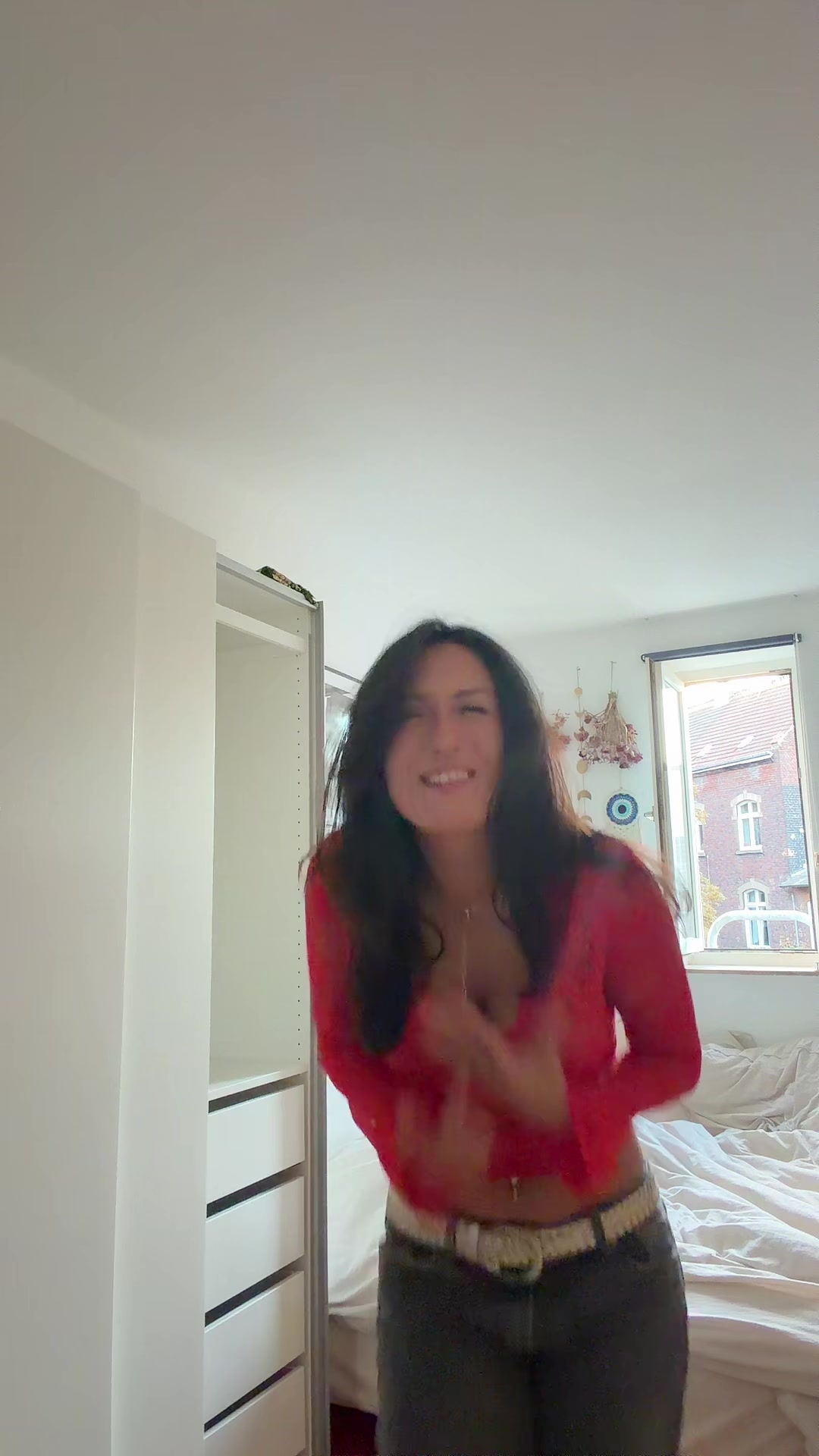 @Bella