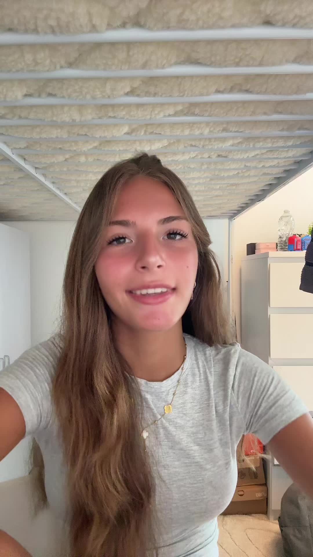 @𝓵𝓮́𝓪🌺