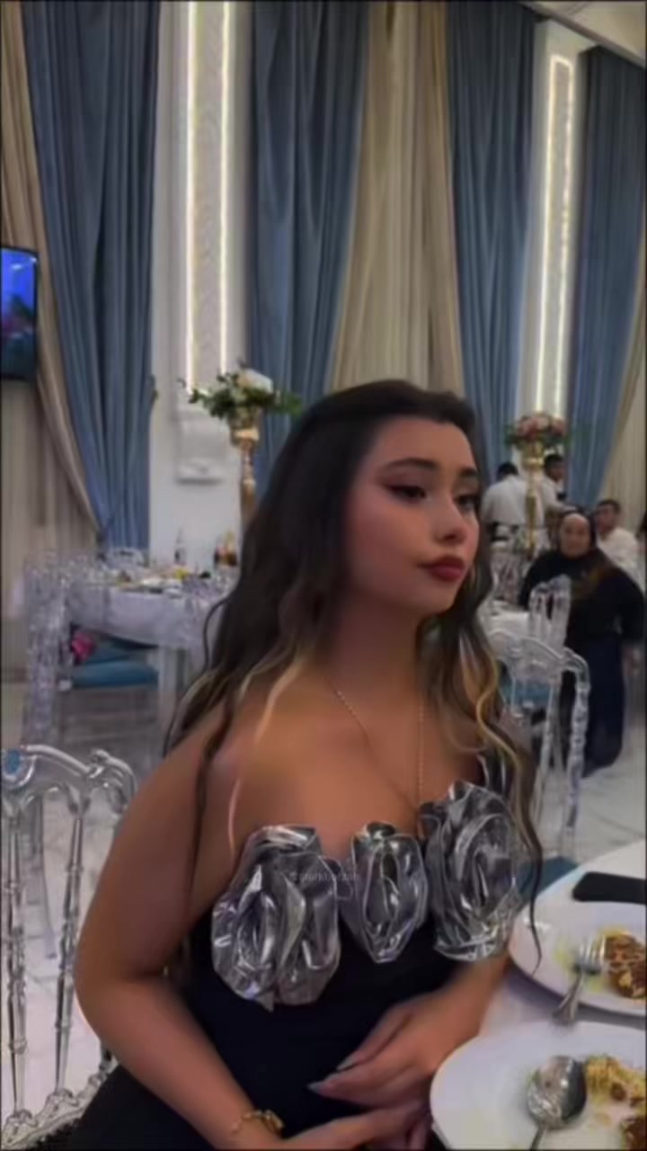 @ayysfova