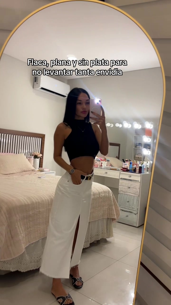 @Romina Cu&eacute;llar Su&aacute;re