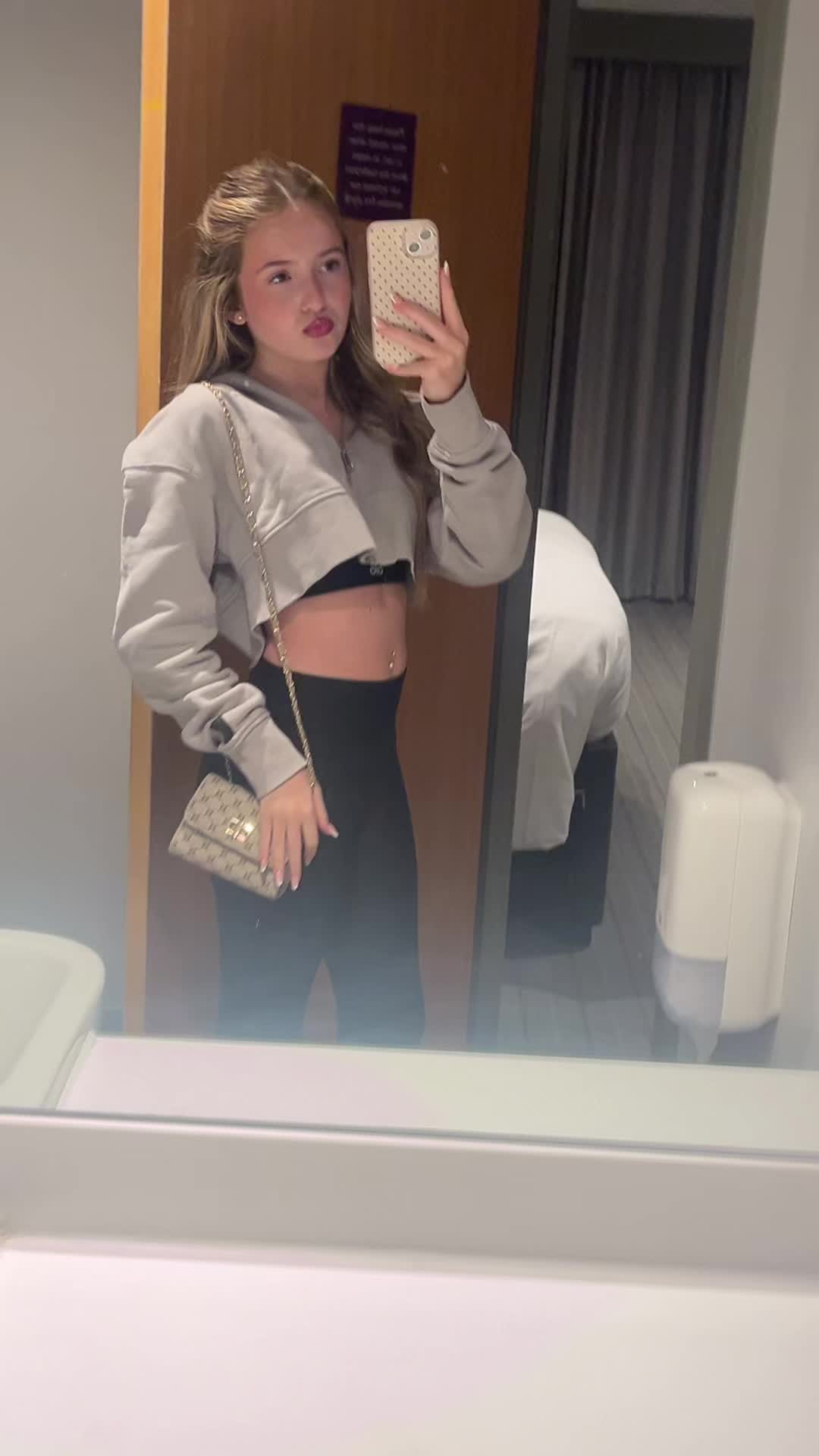 @Ellie withers 🤎🪽
