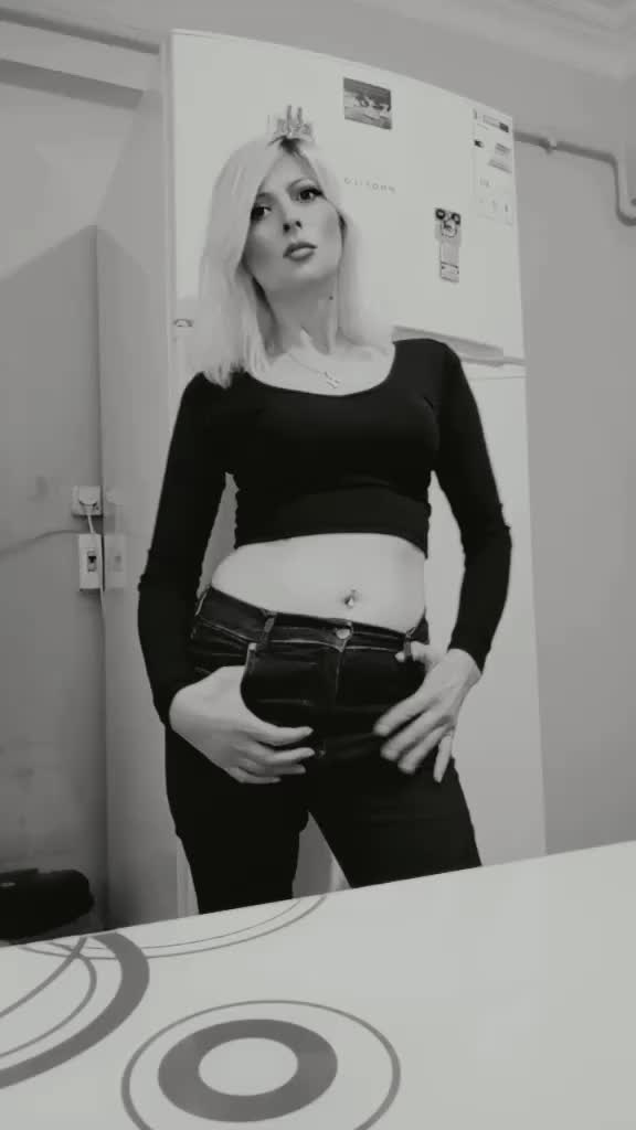 @04HULYAA🥀