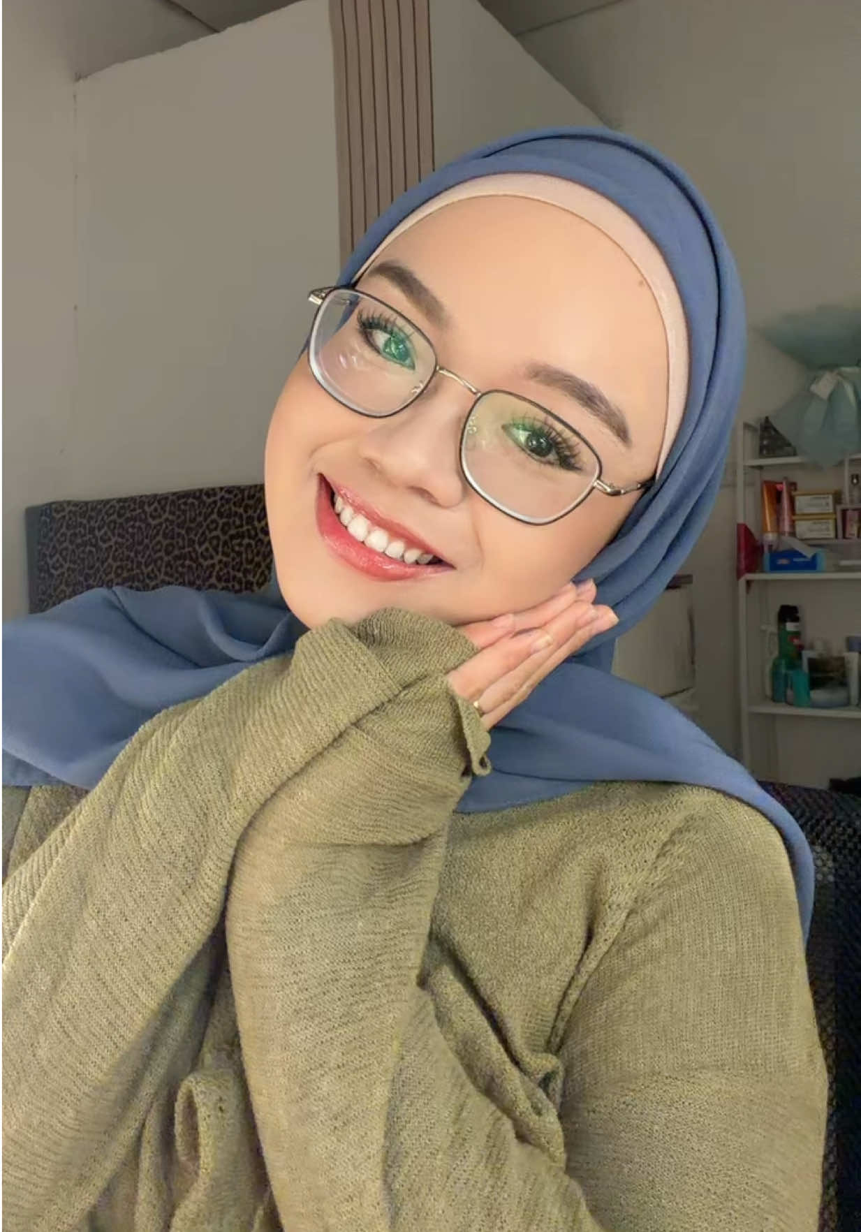 @𝒜᥉h