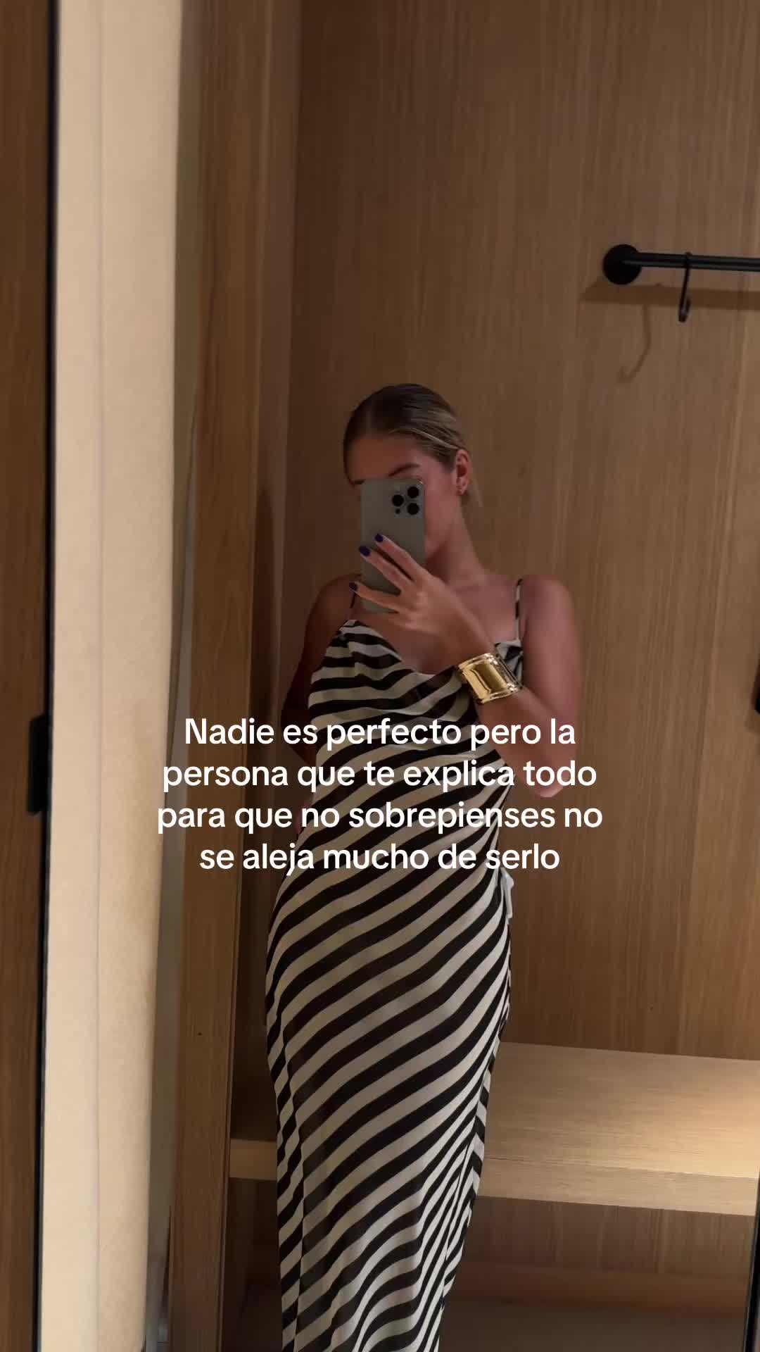 @karmons_
