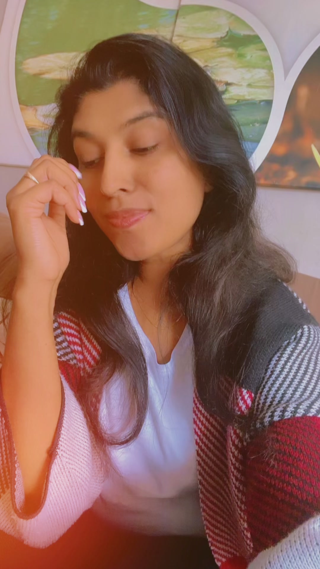 @Tharshi🖤❤️