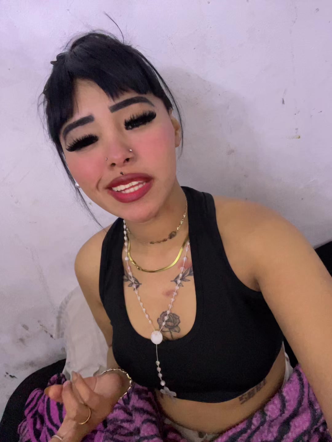 @Negra๐