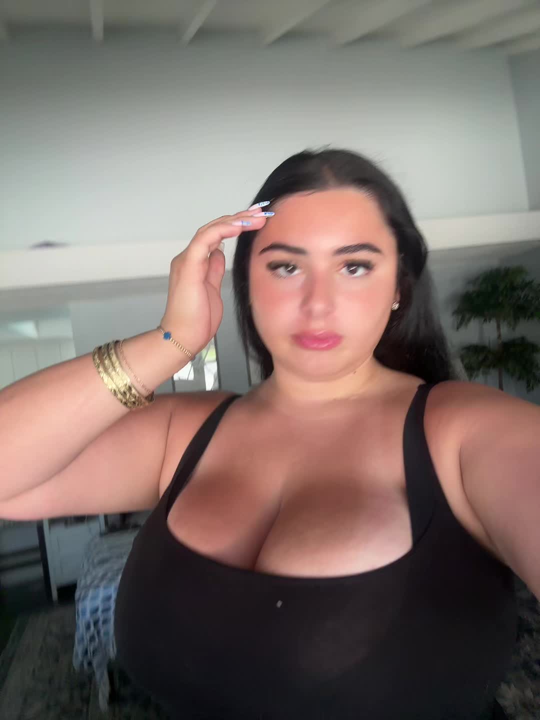 @isabellita