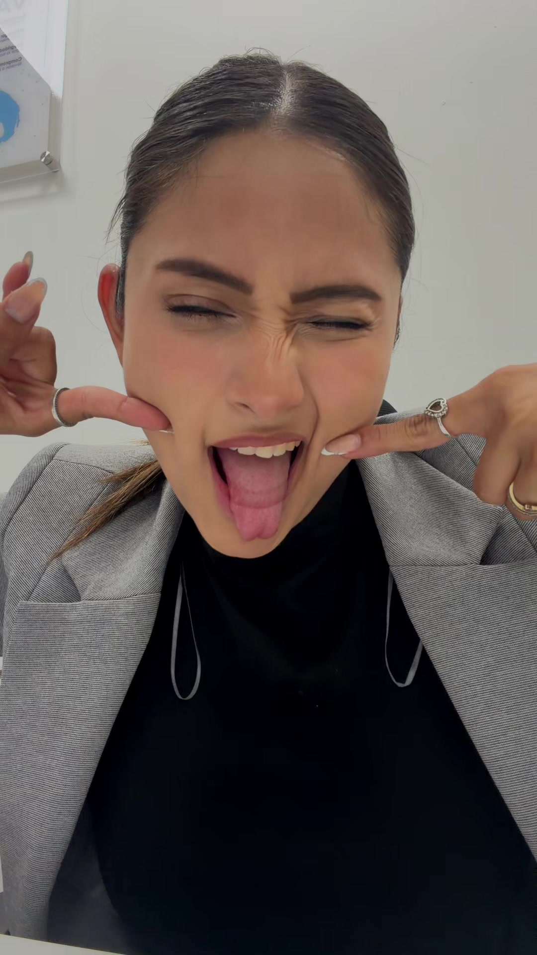 @Máriel