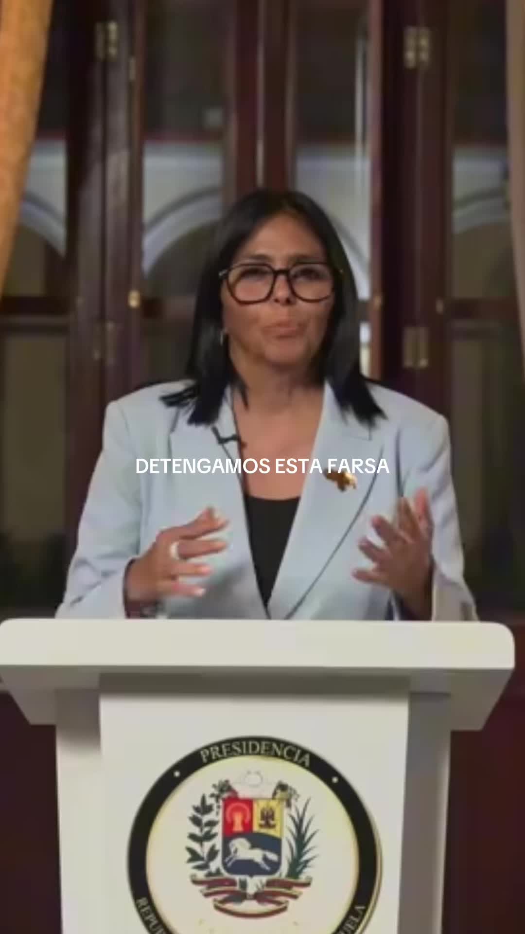@Angélica Ange