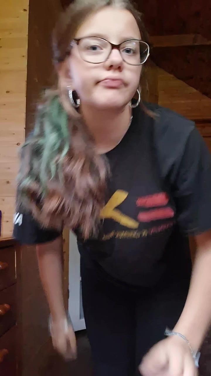 @???