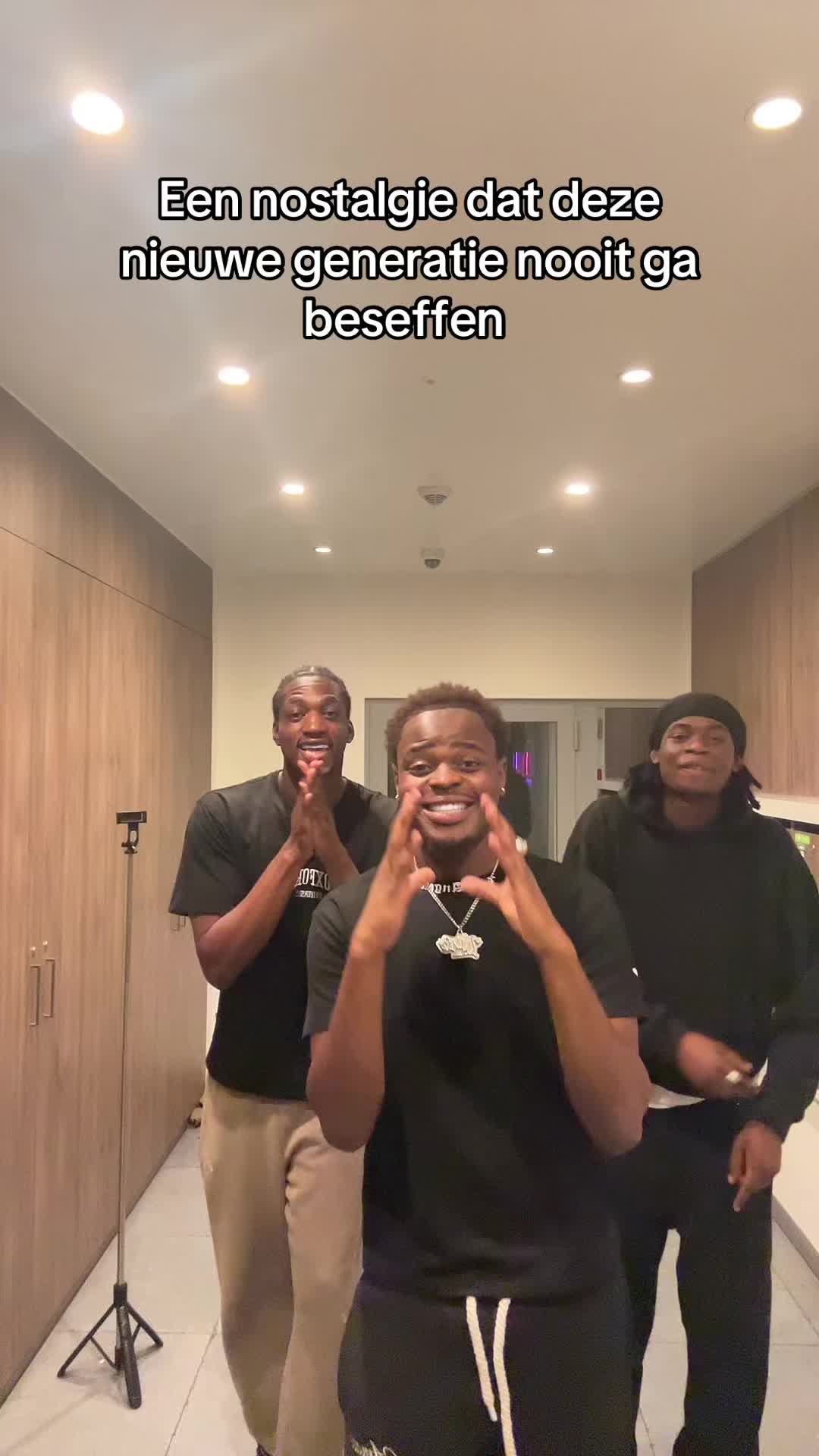 @B9