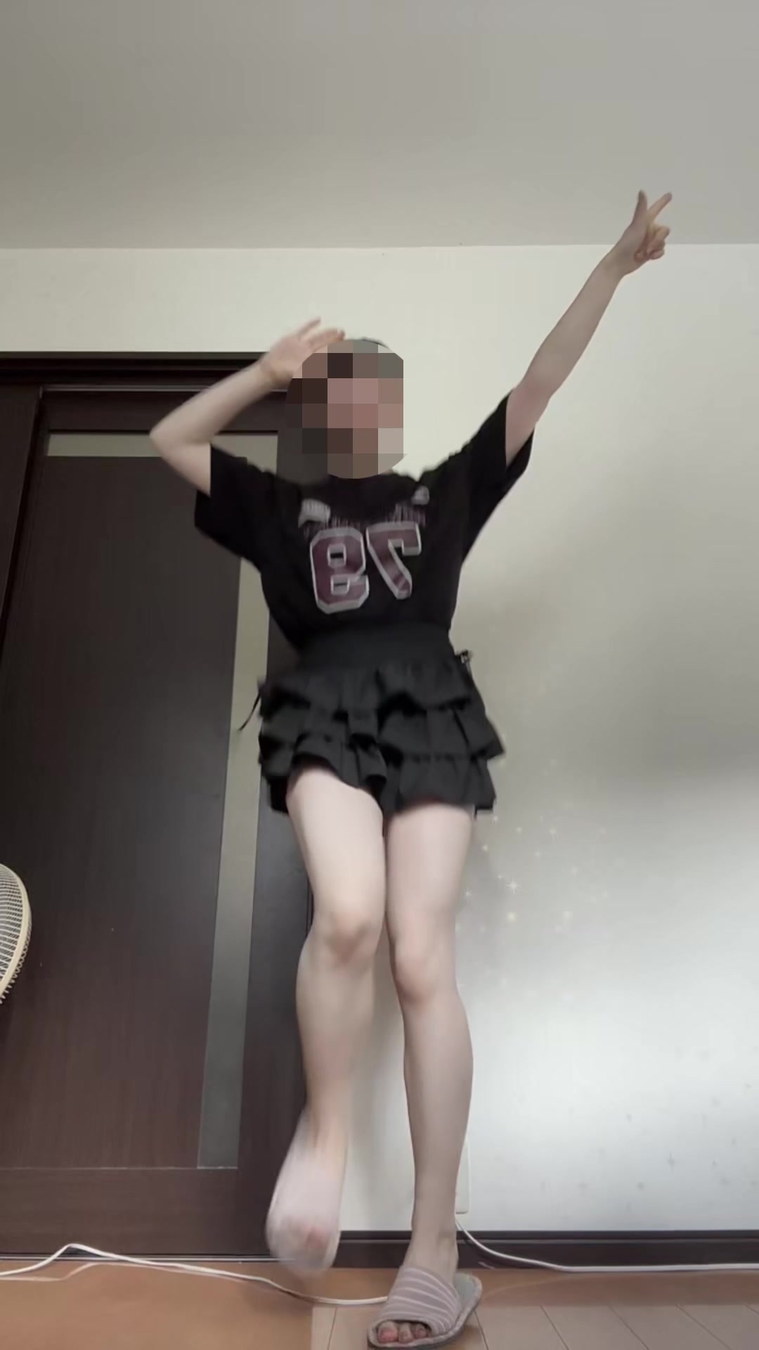 @奥深ハル子