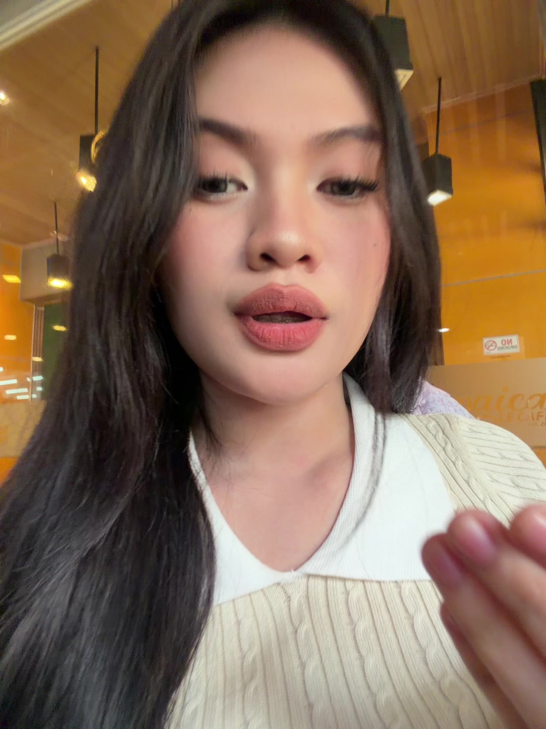 @Honey🐝