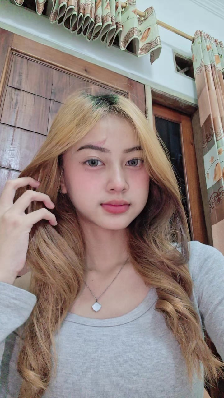 @𝒻𝒶𝓋𝒷𝓁𝑜𝓃𝒹𝒾𝑒