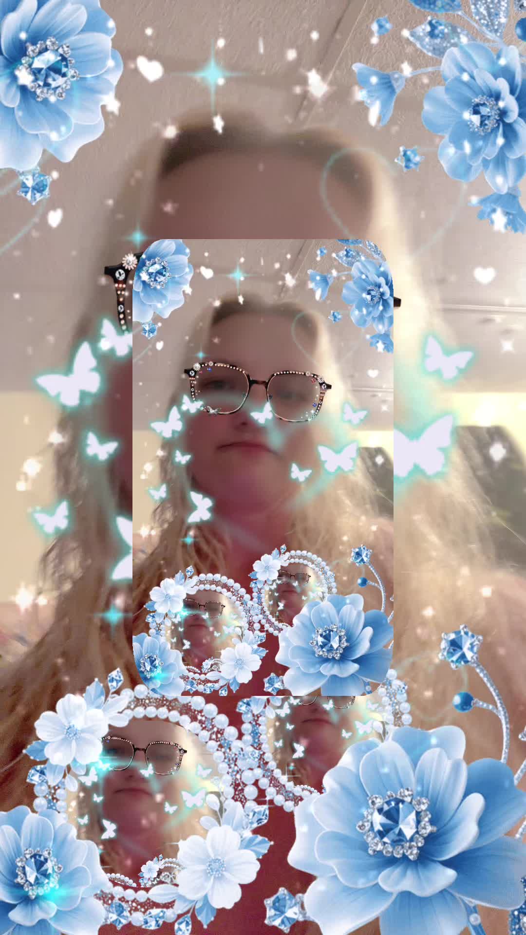 @datgirl_holly_nicholle