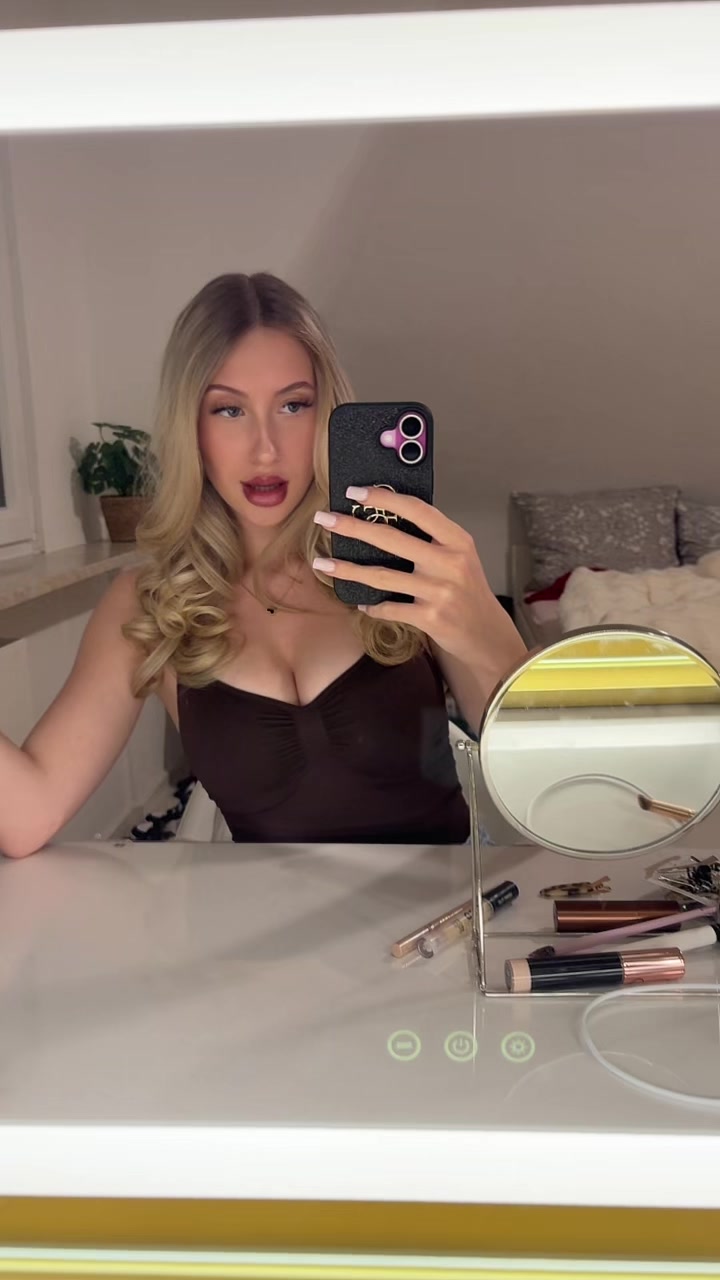 @ciaracollien