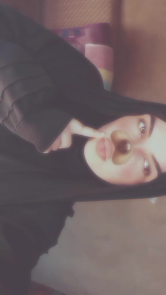 @بًتٌوٌلَ_صّوٌآنِ🪬🖤