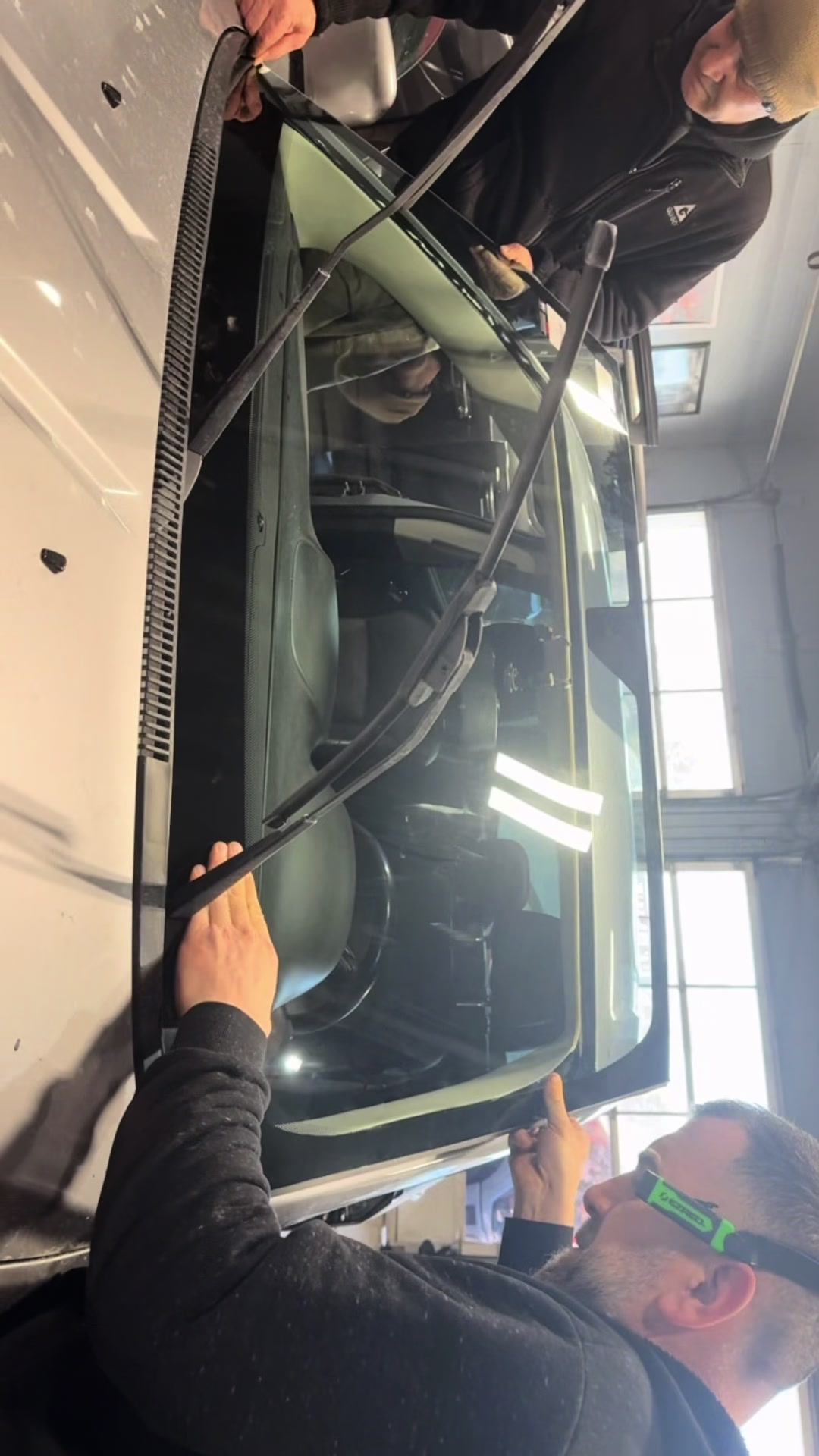 @Golden Star Auto Glass
