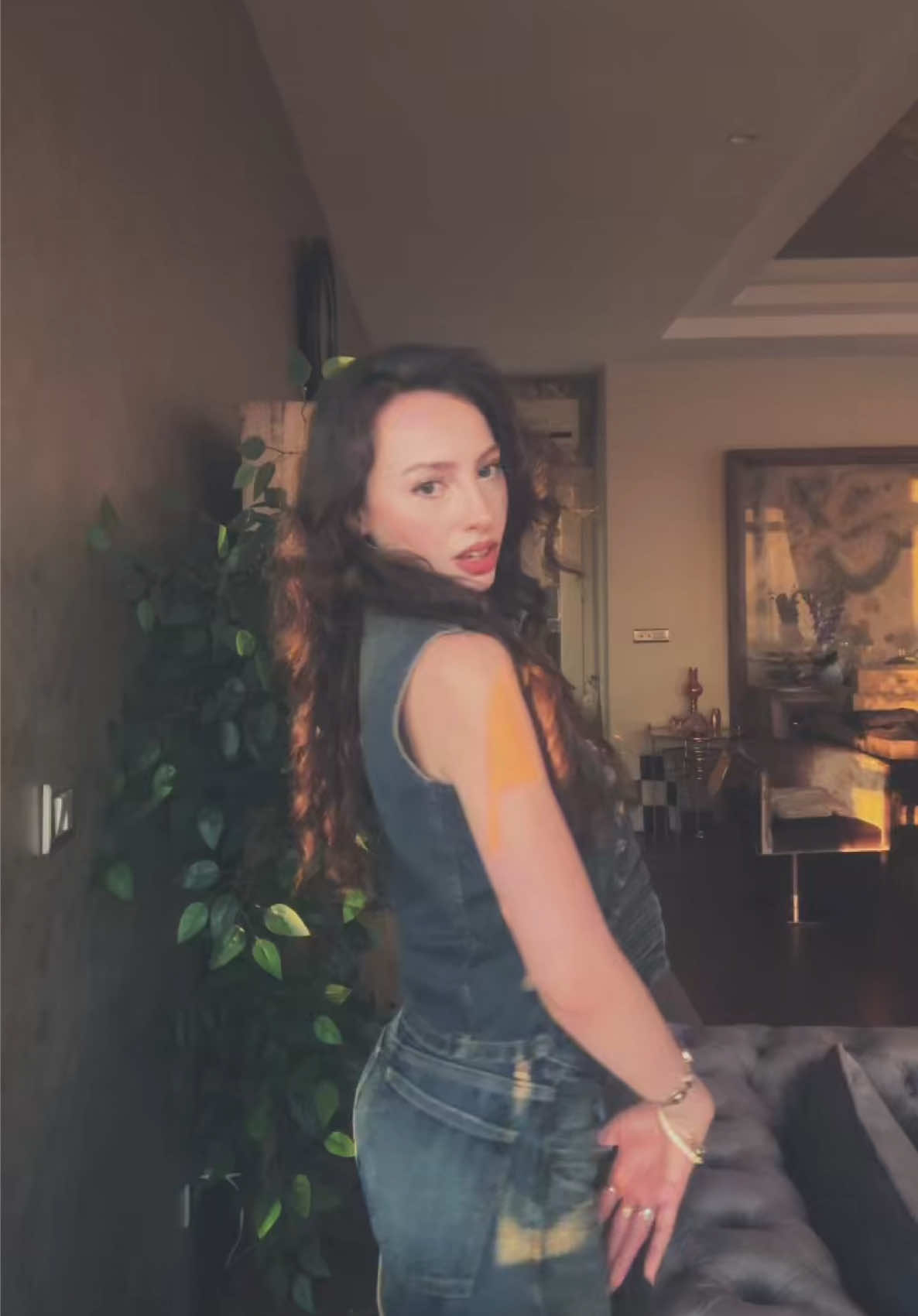 @azracerenguness