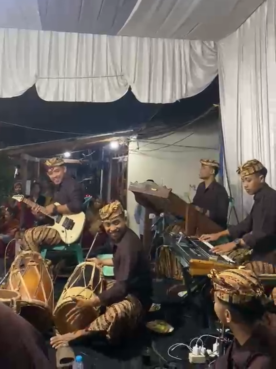 @wanter ethnic collaboration