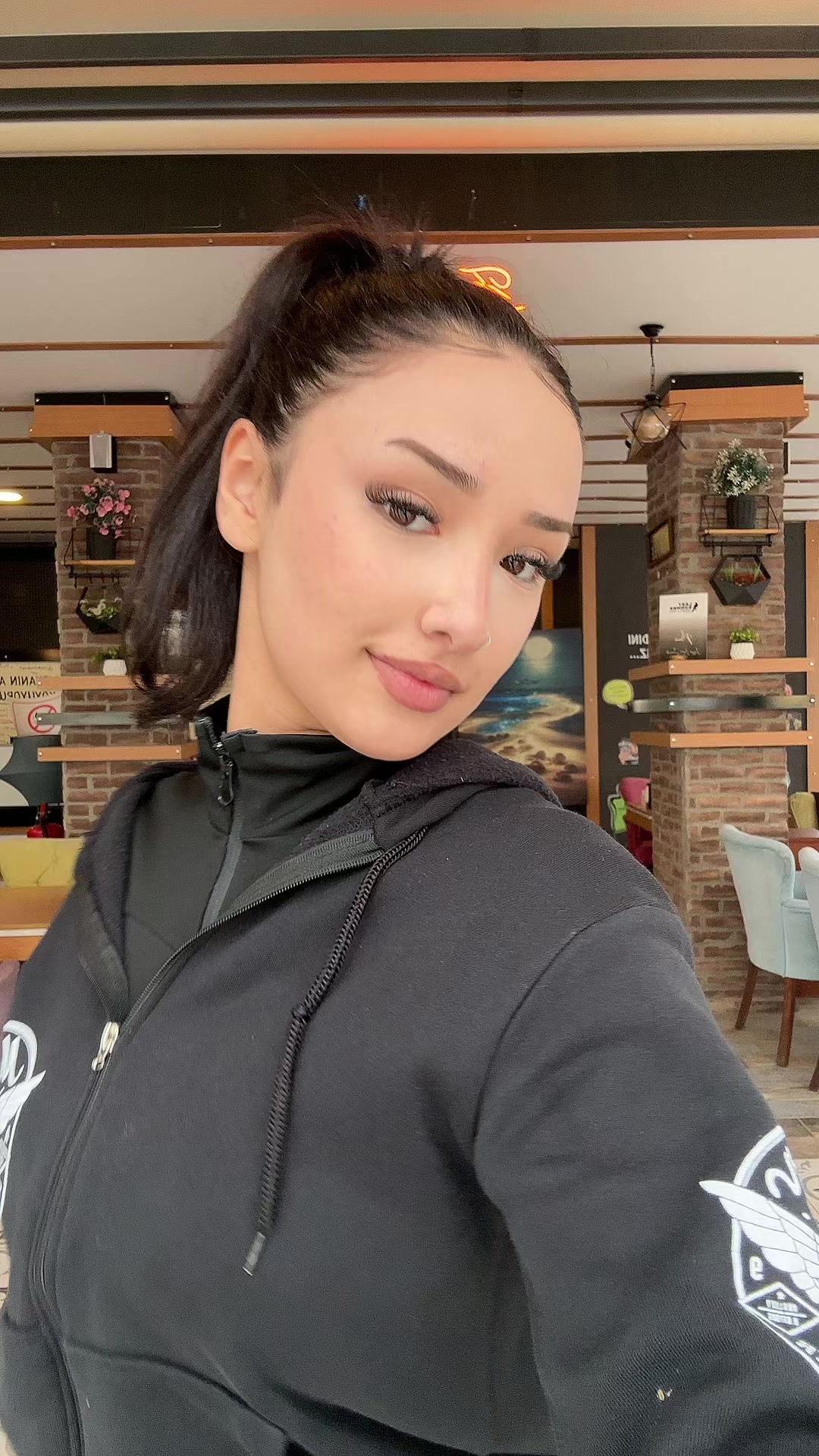 @zehratjk9