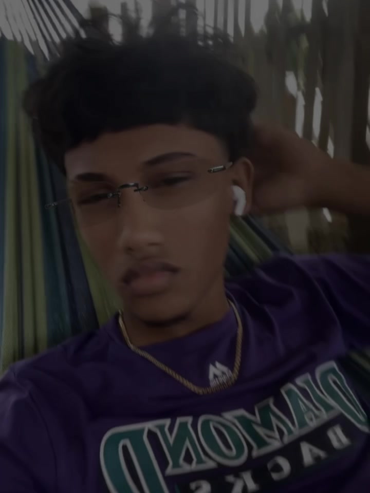 @Ajay🐊💤