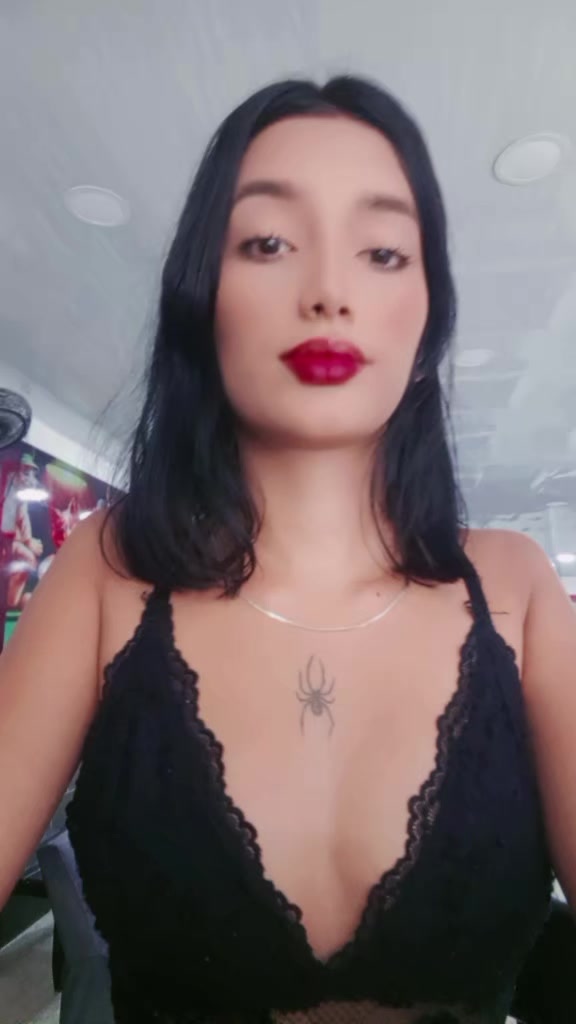 @Yilena🕷️