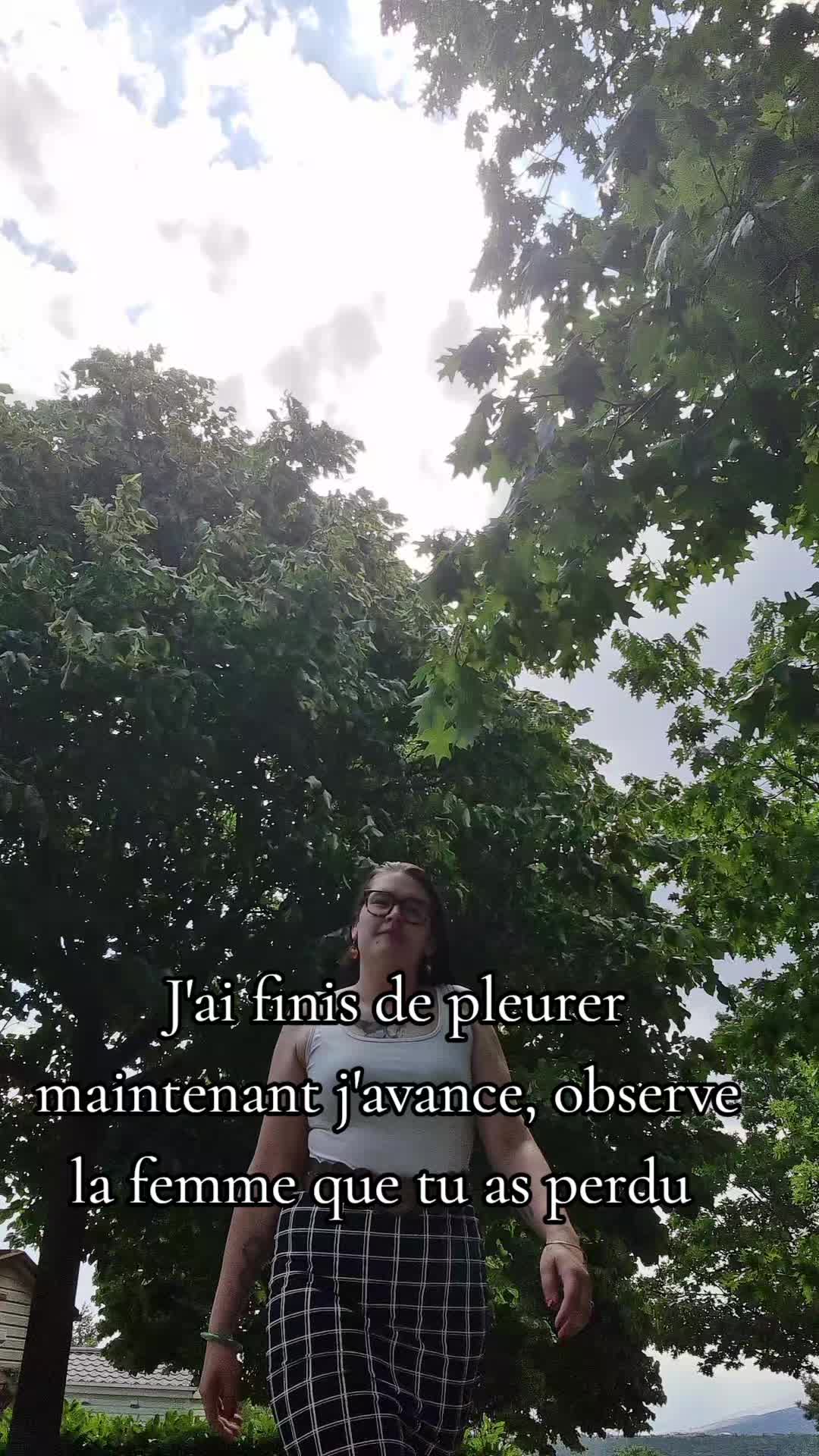 @Petitenaine02