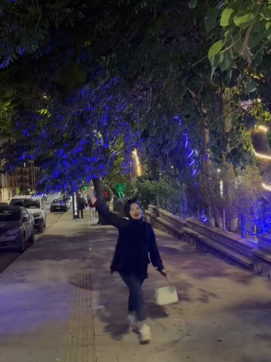 @AyŞee