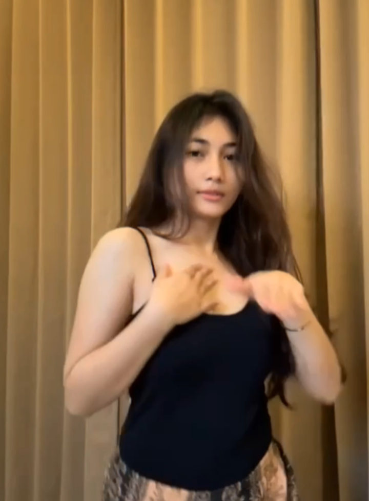 @￴