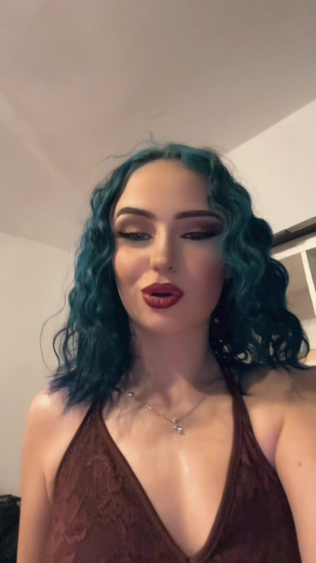 @laura
