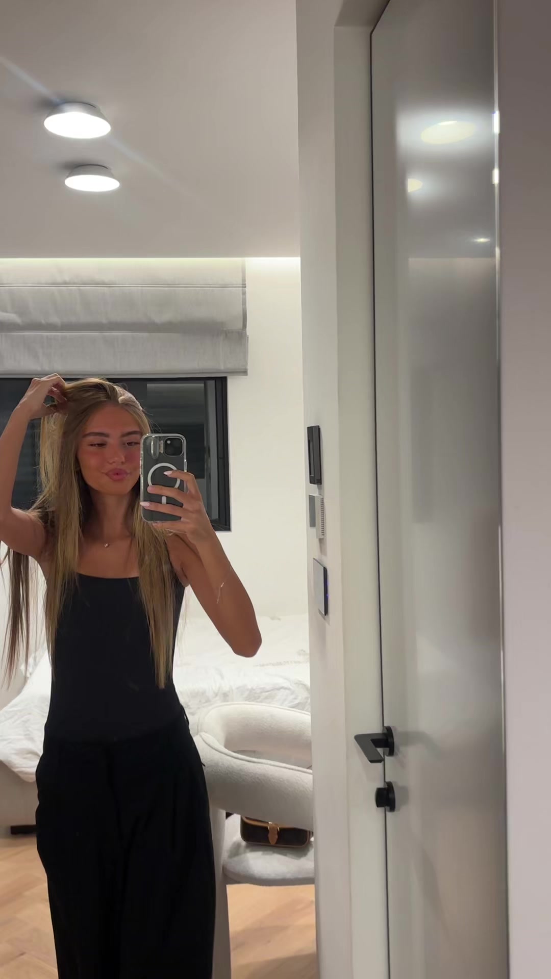 @MILA ZOARETZ