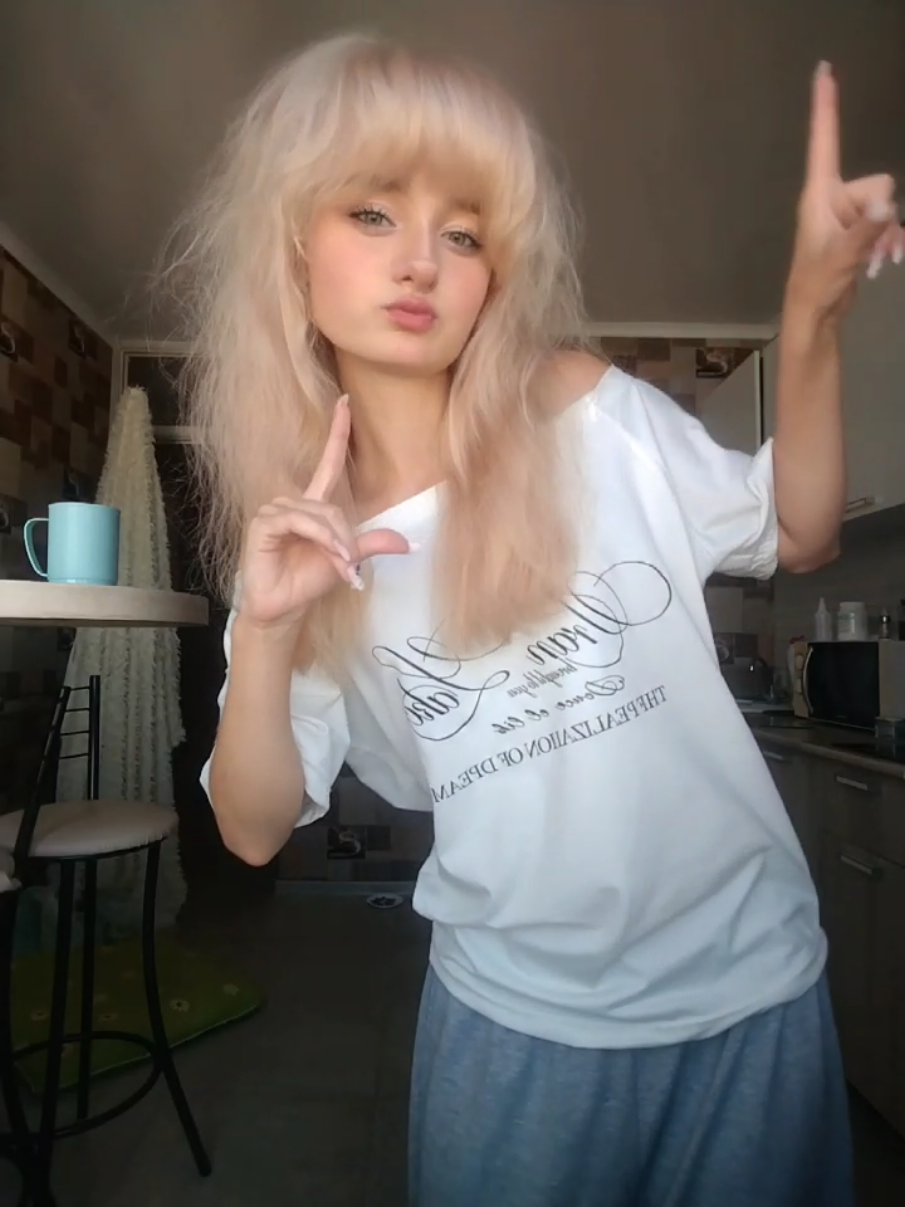 @𝓔𝓿𝓸𝓬𝓱𝓴𝓪🪽