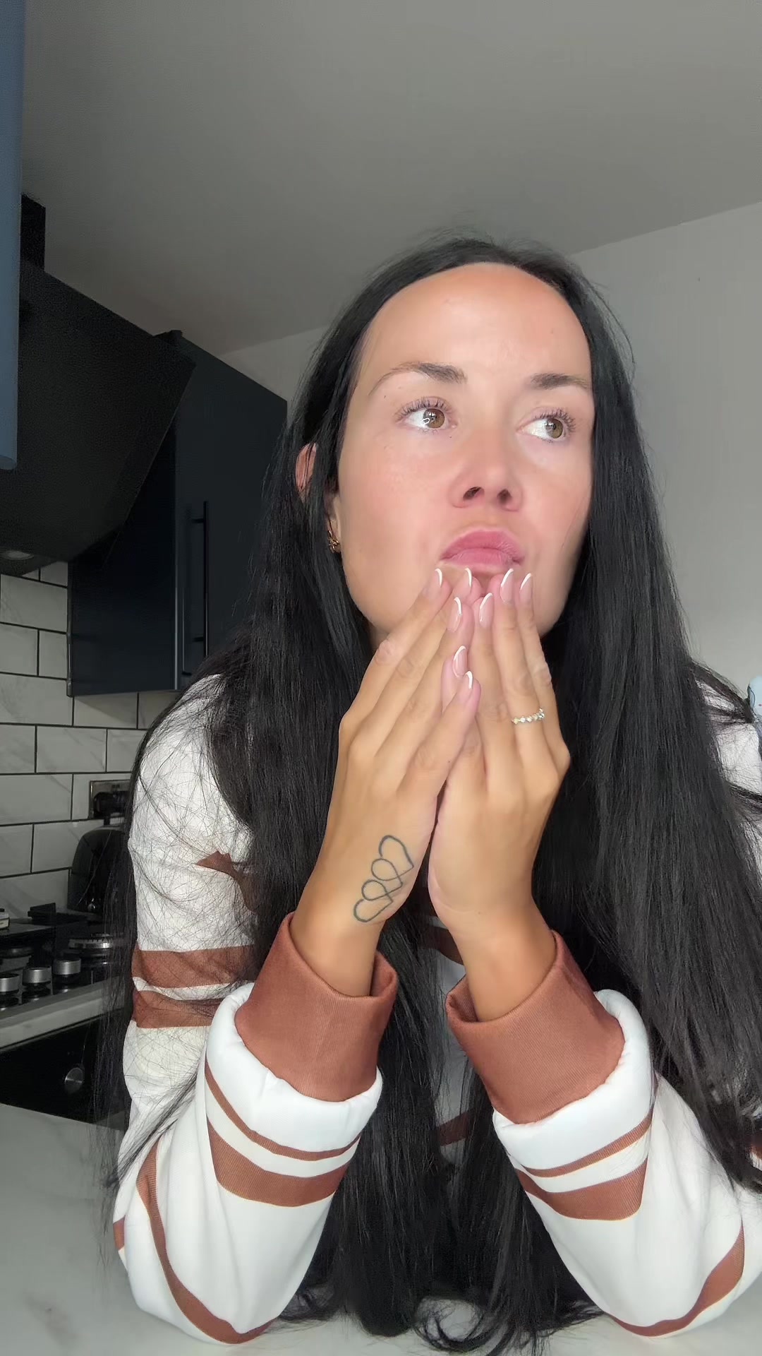 @Sabrinakinsella