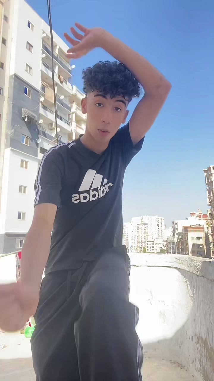 @يَــسّ🦅🥶